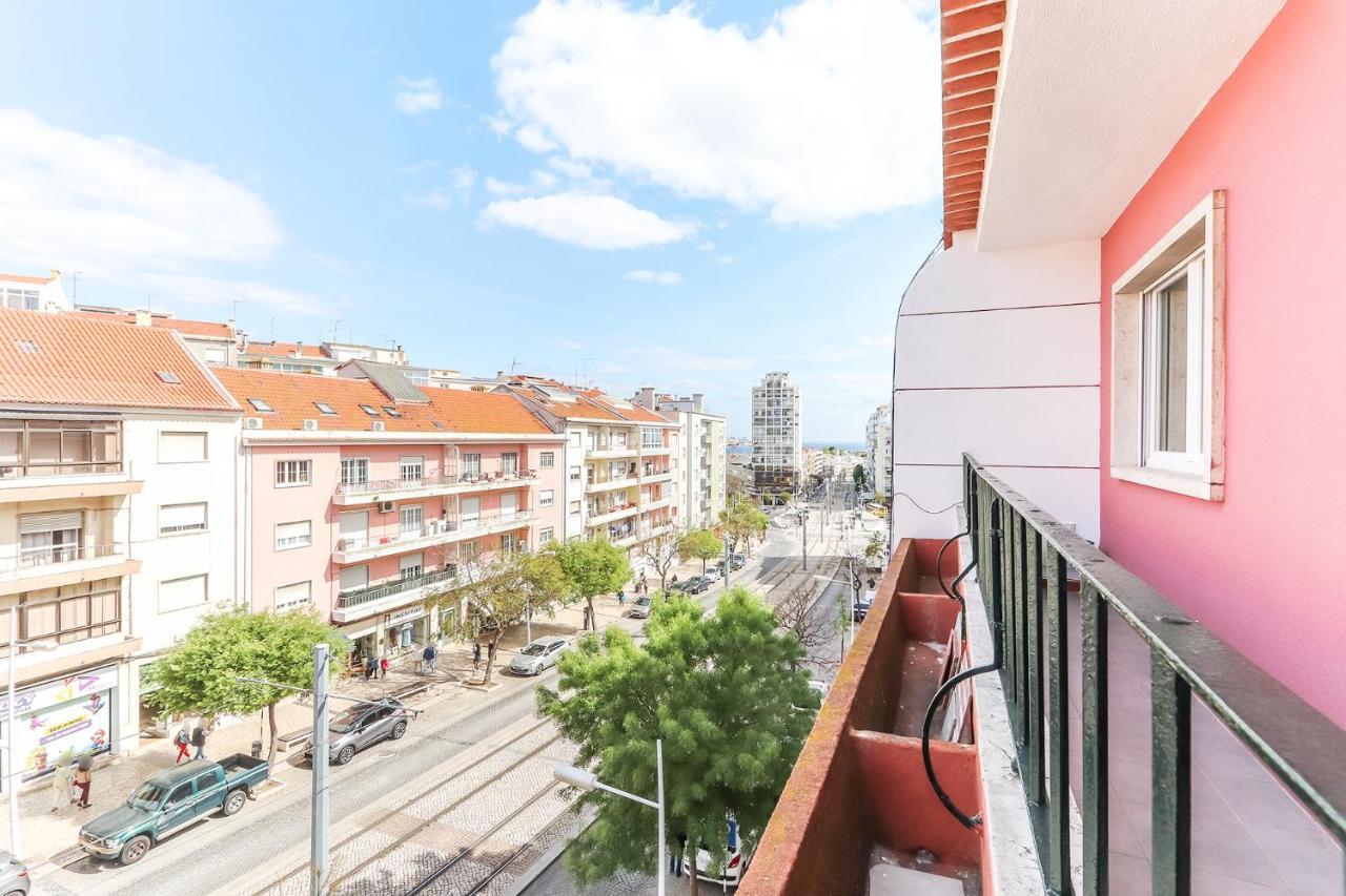 Vita Portucale ! Almada Balcony Exterior foto